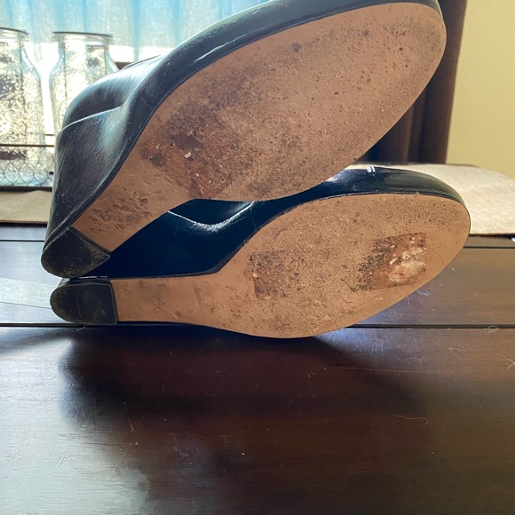 Kenneth Cole New York Black Leather Wedge - Picture 6 of 10